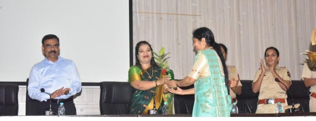 You are currently viewing पर्यावरणासाठी वटवृक्षाचे जतन व संवर्धन होणे आवश्यक – अनिल पाटील