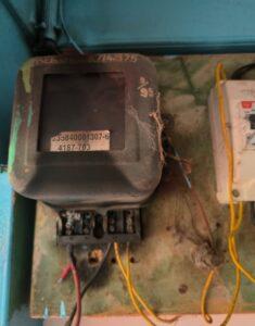 Read more about the article मडूरे परबवाडीत ट्रान्सफॉर्मरमध्ये बिघाड झाल्याने इलेक्ट्रॉनिक उपकरणे जळाली