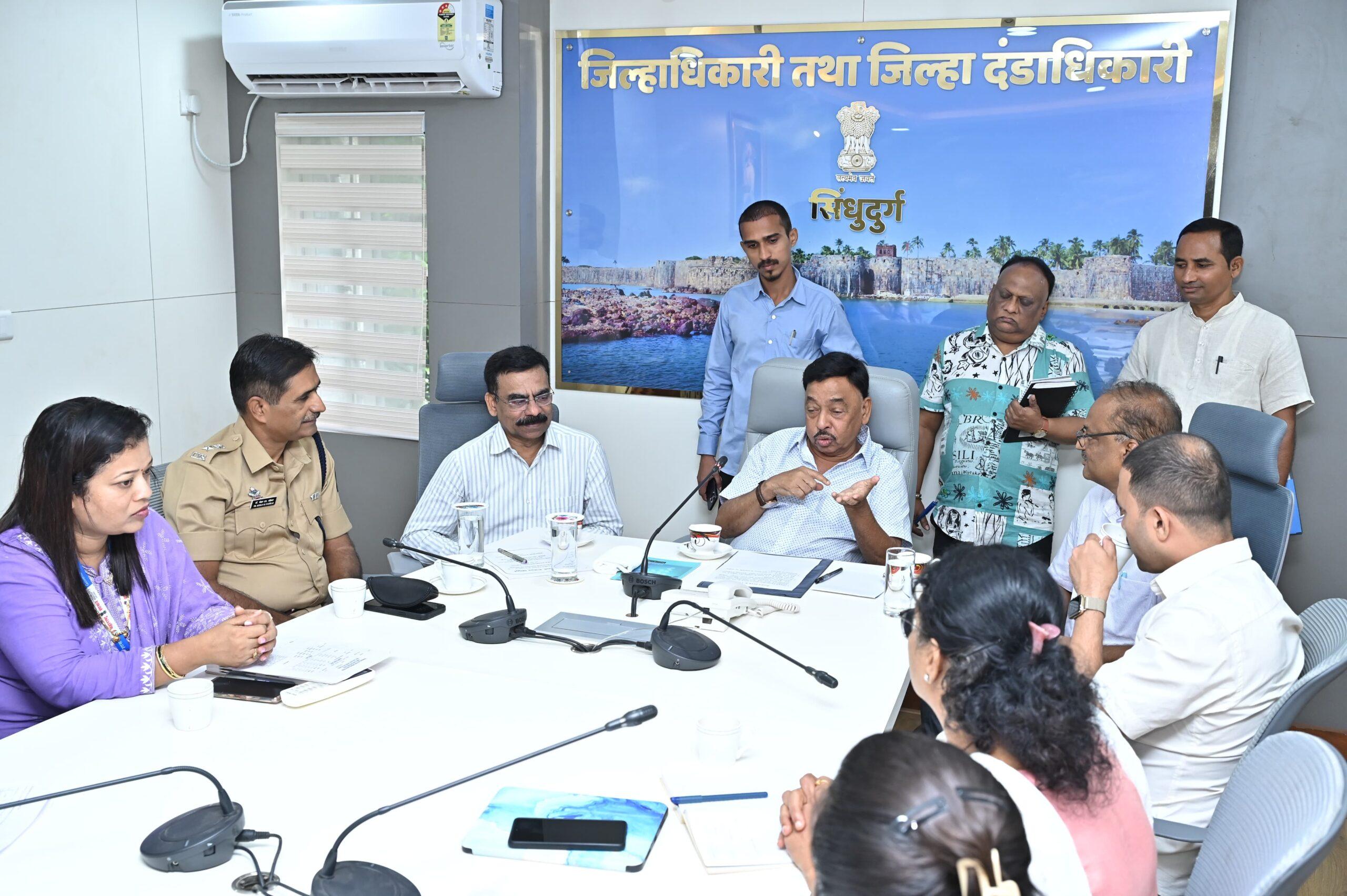 You are currently viewing जिल्ह्यातील साकवांची आणि रस्त्यांची तात्काळ दुरूस्ती करा – खासदार नारायण राणे