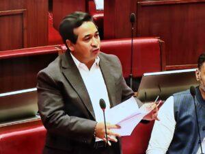 Read more about the article ससून डॉकच्या विकासासाठी सरकार कटिबद्ध !