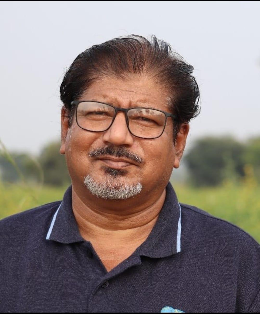 You are currently viewing संवेदनशील मनाचा कवी सुनील यावलीकर