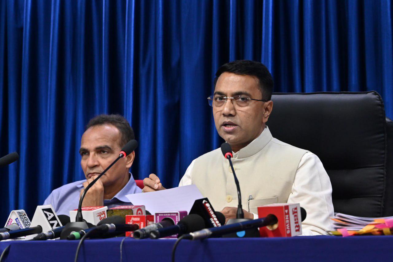 You are currently viewing मूळ गोंयकारांना दिलासा’; १९७२ पूर्वीची घरे आता होणार कायदेशीर!” डॉ. प्रमोद सावंत सरकारचा ऐतिहासिक निर्णय