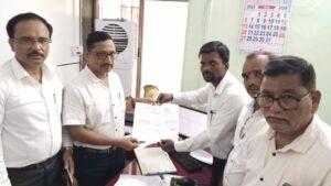 Read more about the article लाईट येणे-जाणे समस्येवरून ग्रामस्थ आक्रमक…