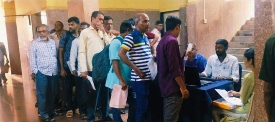 You are currently viewing सर्व्हर डाऊन ची पालकमंत्री ना. नितेश राणे यांनी घेतली दखल