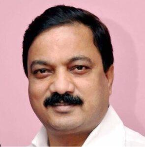 Read more about the article पर्यटकांसाठी काचेचा साकव, पण जनता वापरणाऱ्या साकवांची दुरावस्था – परशुराम उपरकर