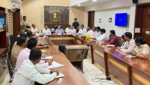 Read more about the article पालकमंत्र्यांनी घेतला विविध विभागांचा आढावा