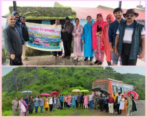 Read more about the article महाराष्ट्राचे मॉरिशस फोफसंडी येथे नक्षत्र काव्य पाऊस सहल संपन्न