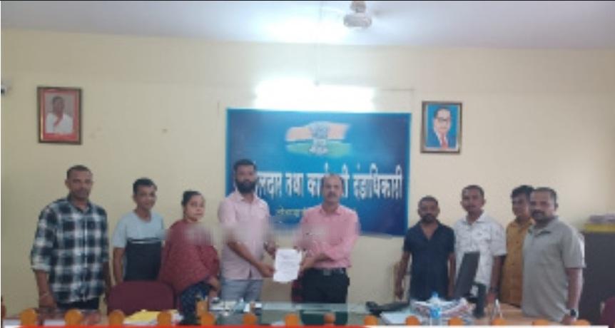 You are currently viewing सावंतवाडा जिल्हा परिषद शाळेच्या रस्त्यासाठी पालकांचा आक्रोश