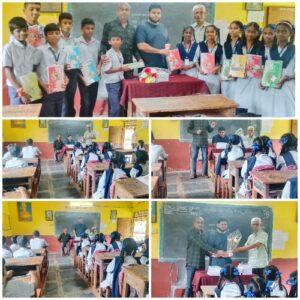 Read more about the article “ओसरगाव बोर्डवे शाळेत वह्या वाटप कार्यक्रम – वकील सुमेध नाडकर्णी यांचा सौजन्यपूर्वक उपक्रम”