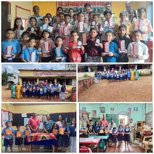 You are currently viewing ओसरगाव व कलमठ शाळांमध्ये वह्यांचे वाटप