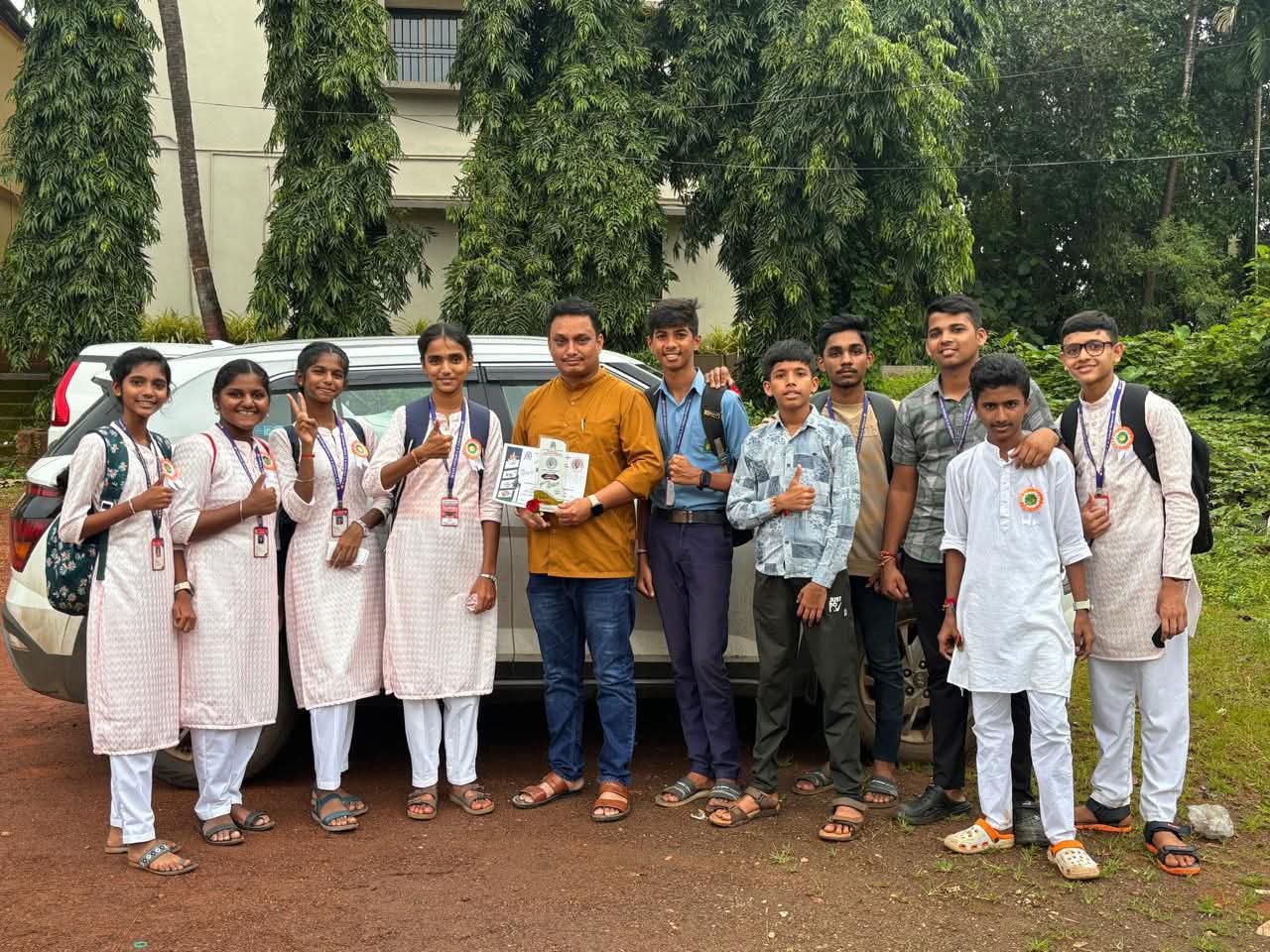 You are currently viewing गुरुवर्य कै. शशिकांत अणावकर सर यांच्या जयंतीनिमित्त आयोजित शालेय जिल्हास्तरीय समूहगीत स्पर्धेत माणगाव हायस्कूलचा प्रथम क्रमांक