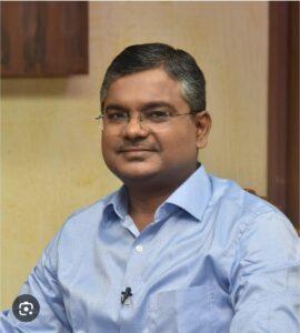 Read more about the article एक ऑगस्ट महसूल दिनानिमित्त प्रशासनातील दीपस्तंभ 