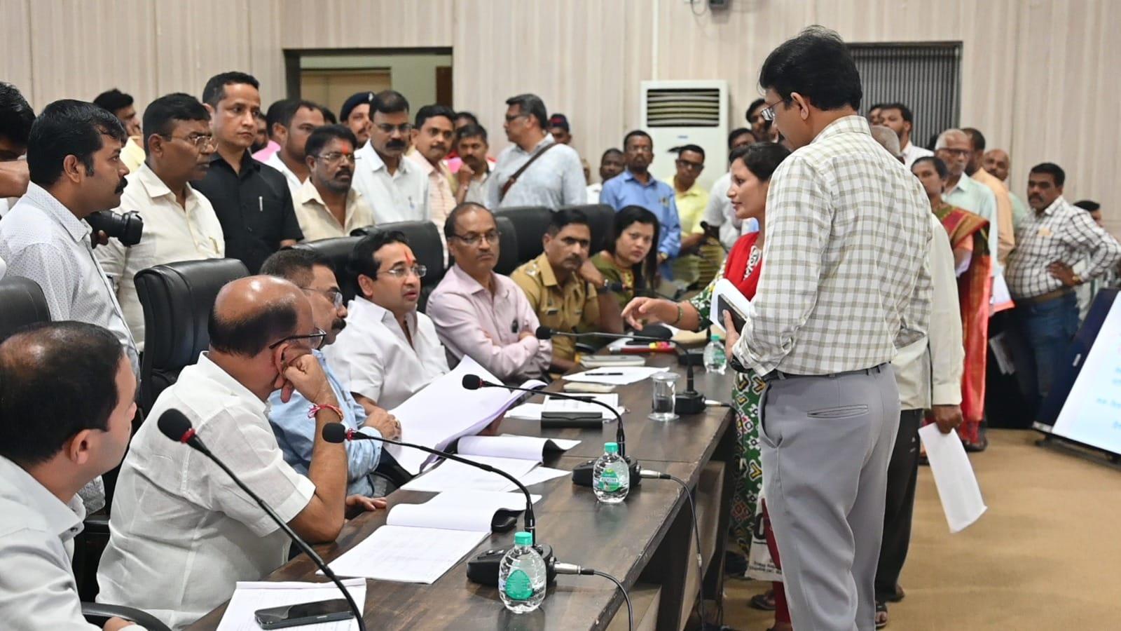 You are currently viewing लोकशाहीचा जलद ट्रॅक – ‘न्याय दरबार’