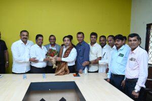 Read more about the article काजू उत्पादक शेतकऱ्यांच्या प्रश्नांकडे लक्ष देणार : मंत्री नितेश राणे