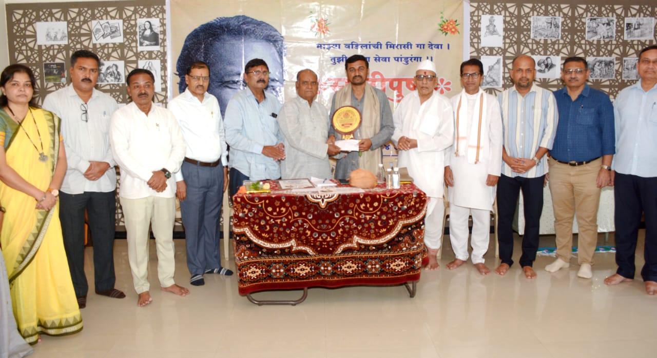 You are currently viewing सामाजिक कार्याप्रति संवेदनशीलता समाजासाठी प्रेरक! – बबन पोतदार