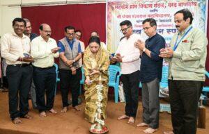 Read more about the article सहयोग ग्रामविकास मंडळ गरड माजगाव व श्री पंचम खेमराज महाविद्यालय आयोजित जिल्हास्तरीय काव्य स्पर्धा थाटात संपन्न