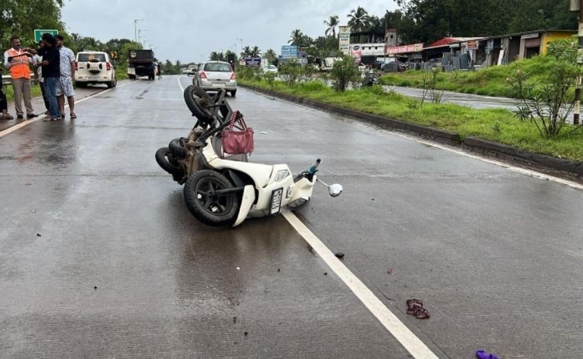 You are currently viewing कसाल येथे भीषण अपघात :