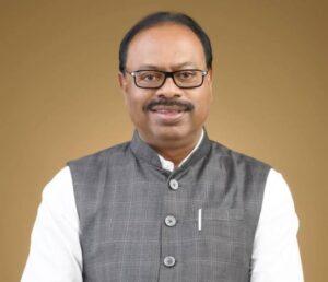 Read more about the article दोडामार्ग तालुक्यातील महसूल रिक्त पदांच्या भरतीसाठी आमदार दीपक केसरकर यांचा महसूल मंत्र्यांना पत्रव्यवहार