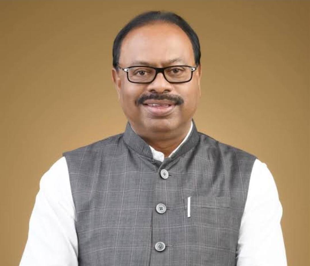 You are currently viewing महसूलमंत्री ना.चंद्रशेखर बावनकुळे साधणार भाजपा कार्यकर्त्यांशी संवाद