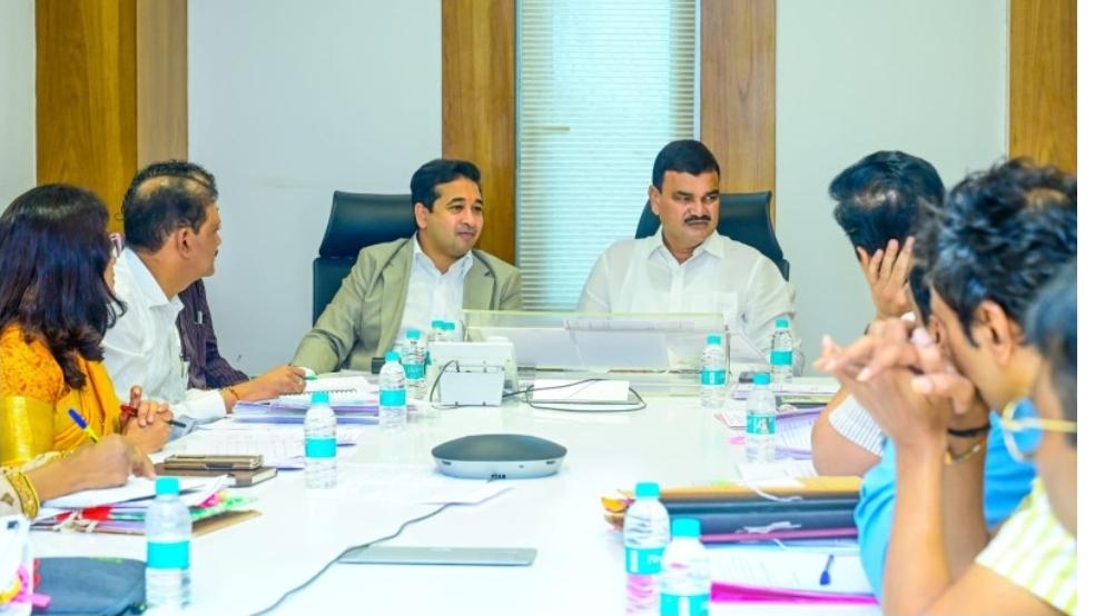 You are currently viewing देवगडमध्ये मत्स्य महाविद्यालय सुरु होणार पालकमंत्री नितेश राणे, कृषिमंत्री भरणे यांच्या उपस्थितीत बैठक