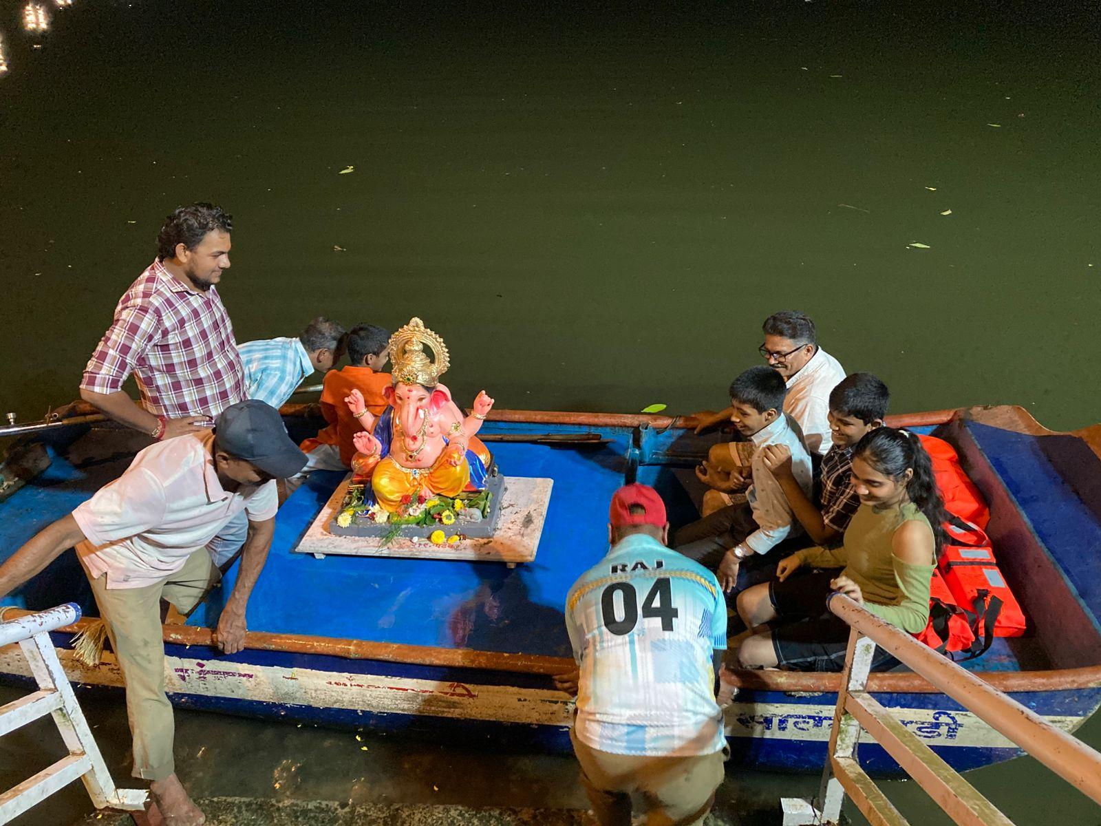 You are currently viewing विसर्जन (वृत्त बालानंद ८+६)