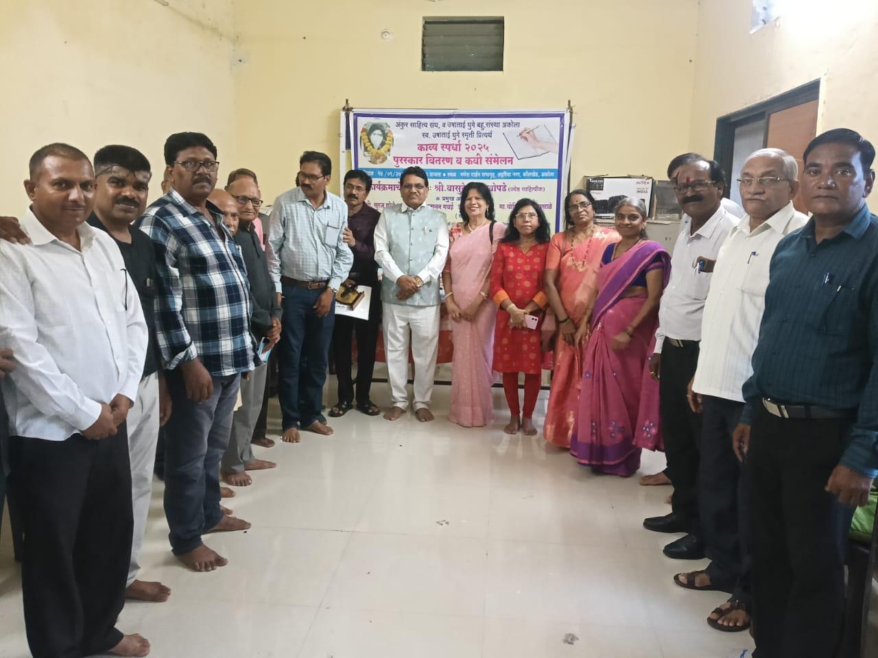 You are currently viewing साहित्य हे समाज प्रबोधनाचे माध्यम – श्री सुरज गोळे 