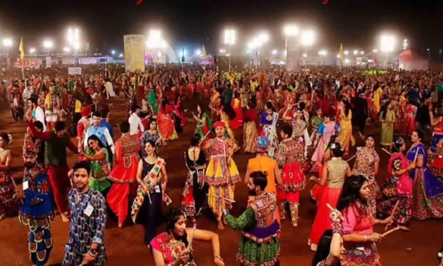 You are currently viewing सावंतवाडीत २९,३० रोजी भव्य ओपन गरबा नाईट