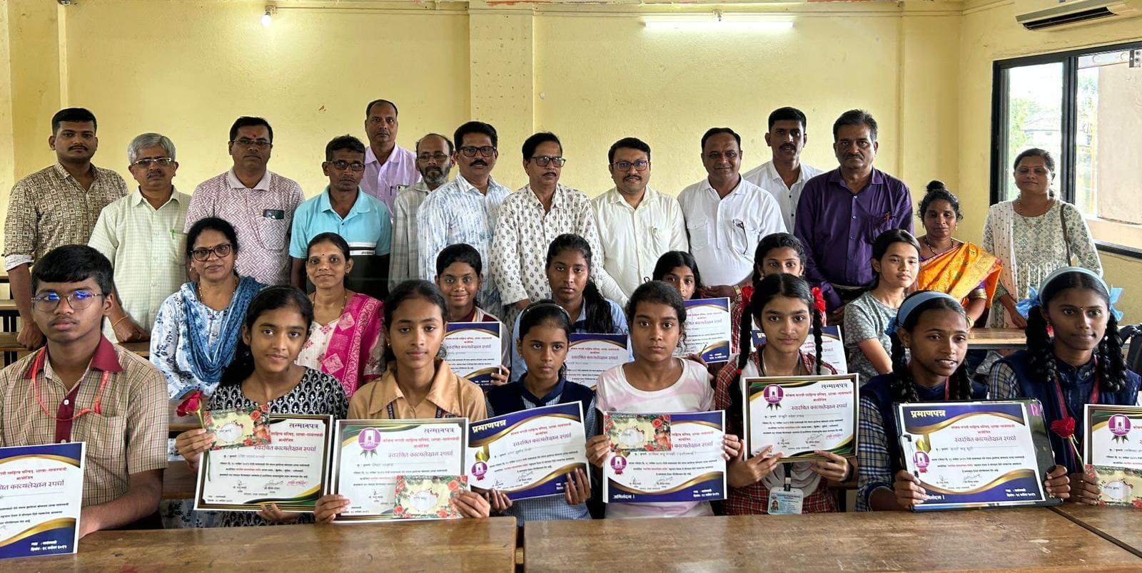 You are currently viewing जिंकणे किंवा हरणे महत्त्वाचे नसून स्पर्धेत सहभाग घेणे महत्त्वाचे – तहसीलदार श्रीधर पाटील यांचे प्रतिपादन