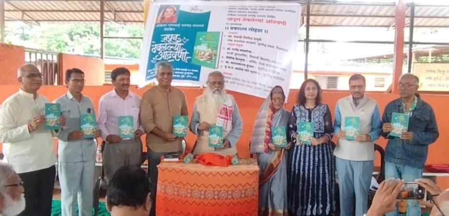 You are currently viewing आठवणी हिमनगासारख्या असतात! – पद्मश्री गिरीश प्रभुणे