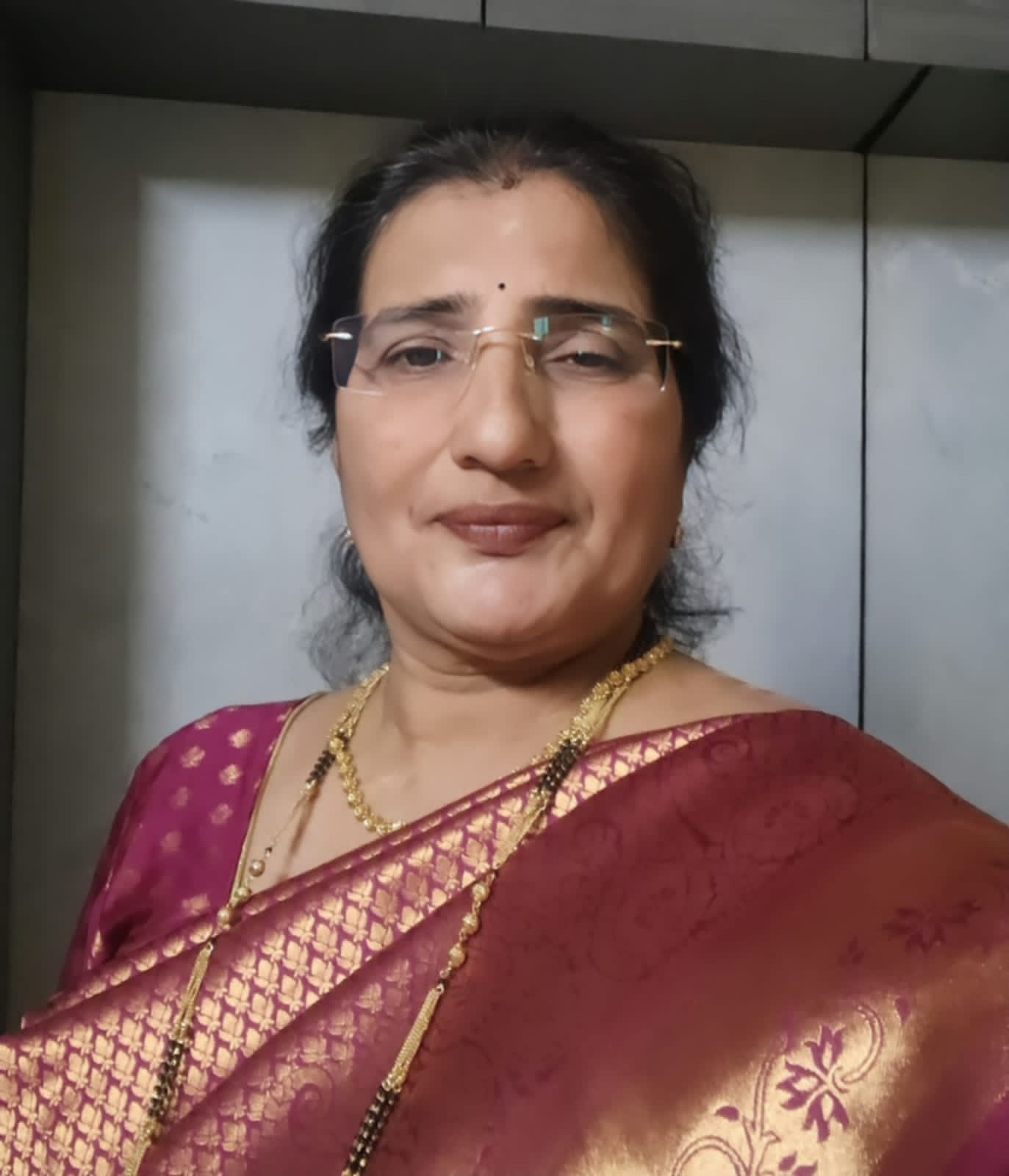 You are currently viewing स्वयंसिद्धेकडून स्वयंपूर्णतेकडे – शारदोत्सवातील आठवी माळ प्रेरणादायी