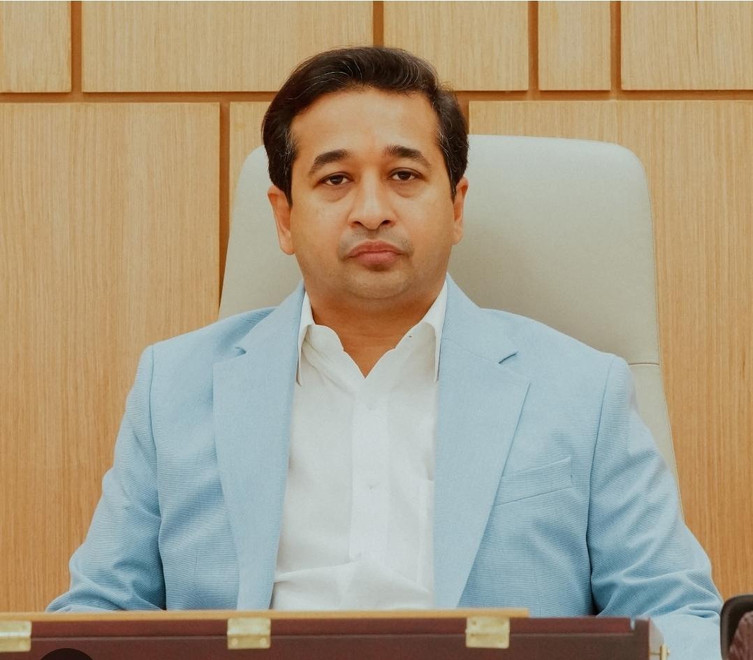 You are currently viewing पालकमंत्री नाम. नितेश राणे यांचा १२ सप्टेंबर रोजी वेंगुर्ले तहसीलदार कार्यालय येथे जनता दरबार