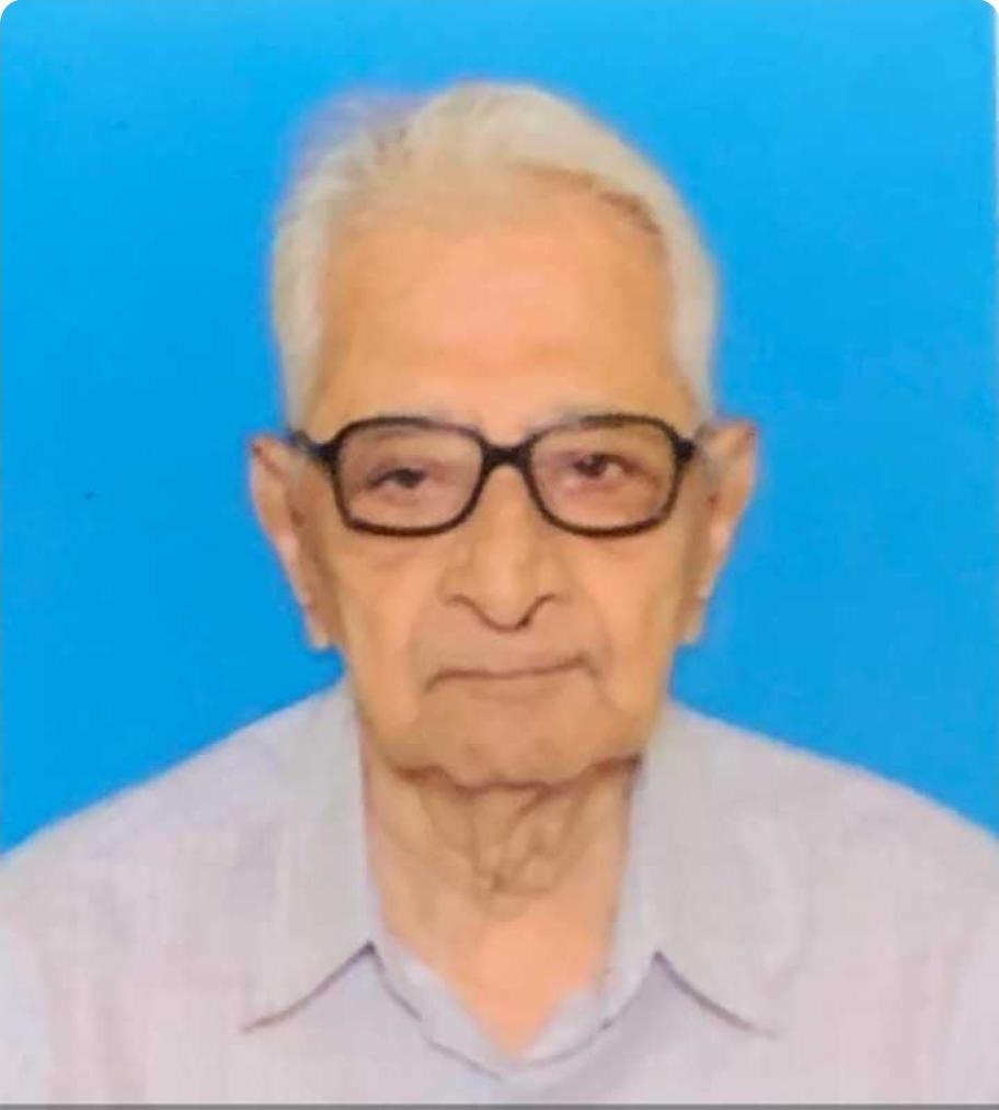 You are currently viewing श्री पंचम खेमराज महाविद्यालयाचे माजी प्राचार्य डॉ.द.रा. कळसुलकर यांना महाविद्यालयाच्या वतीने श्रद्धांजली 