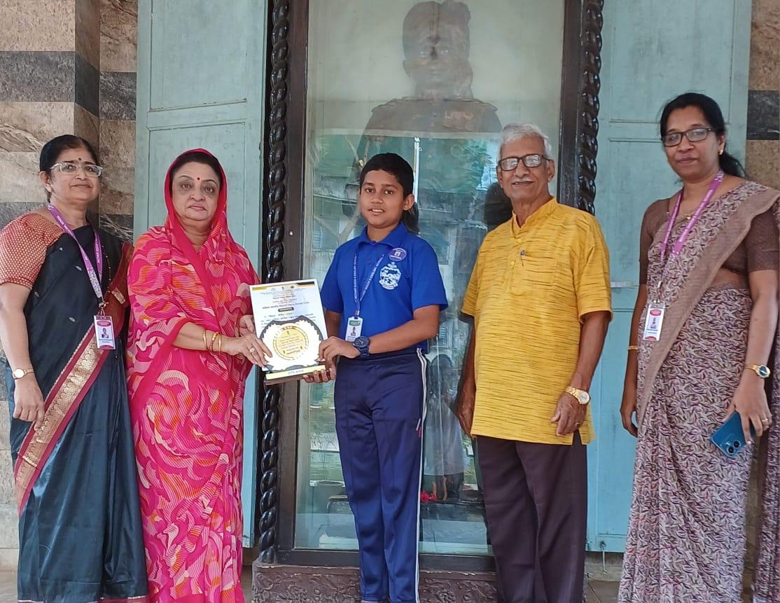 You are currently viewing मदर क्वीन्स इंग्लिश स्कूलचा विभव राऊळ जिल्हास्तरीय विज्ञान स्पर्धेत तृतीय!