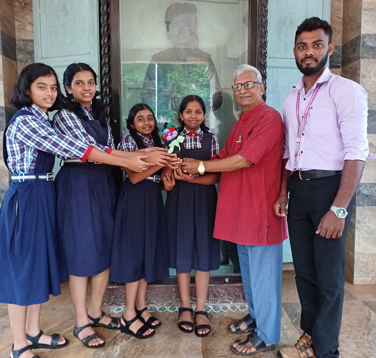 You are currently viewing बॅडमिंटन सांघिक प्रकारात मदर क्वीन्स इंग्लिश स्कूलची विभाग स्तरावर झेप