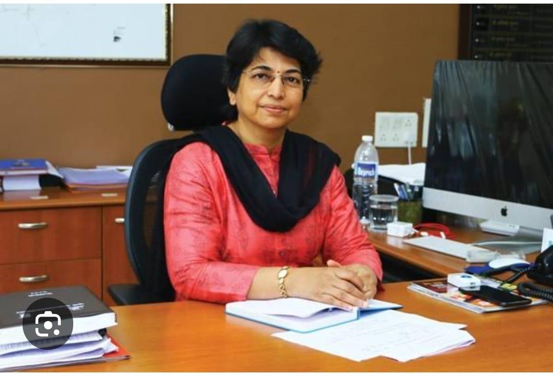 You are currently viewing एक कृतीशील सनदी अधिकारी