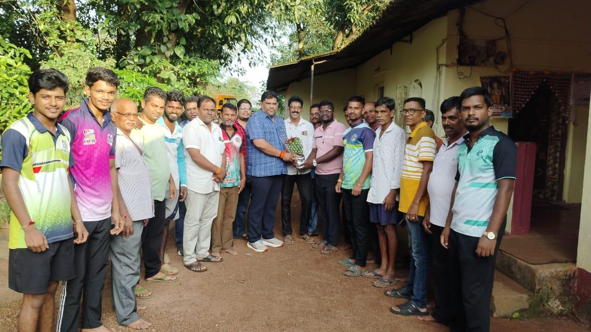 You are currently viewing शिवसेना उद्धव बाळासाहेब ठाकरे पक्षाच्या वराड शाखाप्रमुख वैभव म्हाडगुत यांची निवड