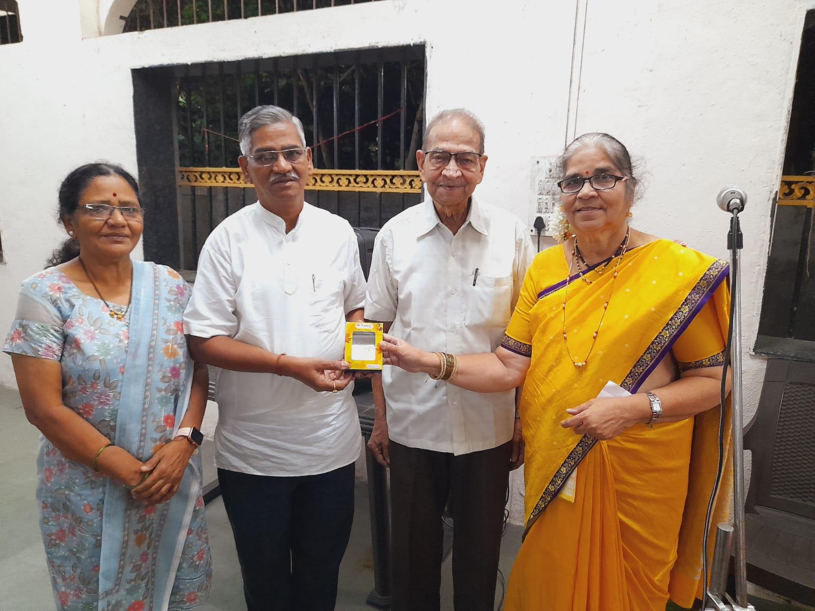 You are currently viewing अभिजात मराठी भाषा दिवसानिमित्त ज्येष्ठ नागरिक रमले आनंद सोहळ्यात