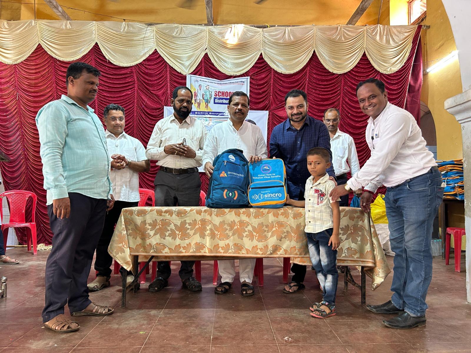 You are currently viewing सकारात्मक पत्रकारितेचा आदर्श ‘व्हॉईस ऑफ मीडिया’ — संजू परब