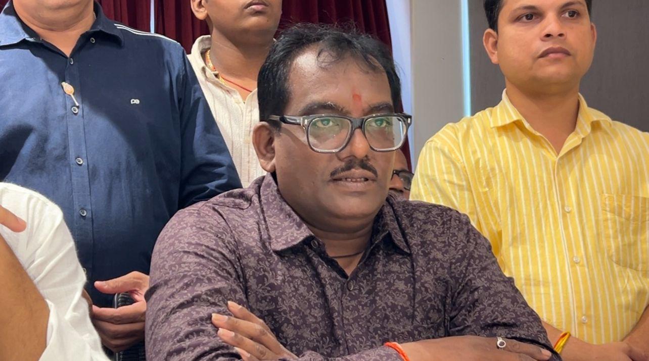 You are currently viewing सिंधुदुर्ग भाजपात राणे v/s चव्हाण गटात अंतर्गत गटबाजी..?