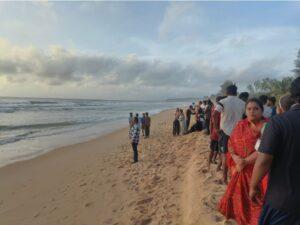 Read more about the article वेंगुर्ले – शिरोडा वेळागर समुद्रात भीषण दुर्घटना