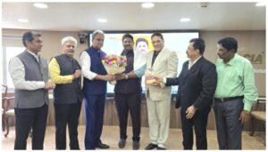 Read more about the article महाराष्ट्र चेंबर ऑफ कॉमर्सच्या अध्यक्षपदी रवींद्र माणगावे यांची निवड