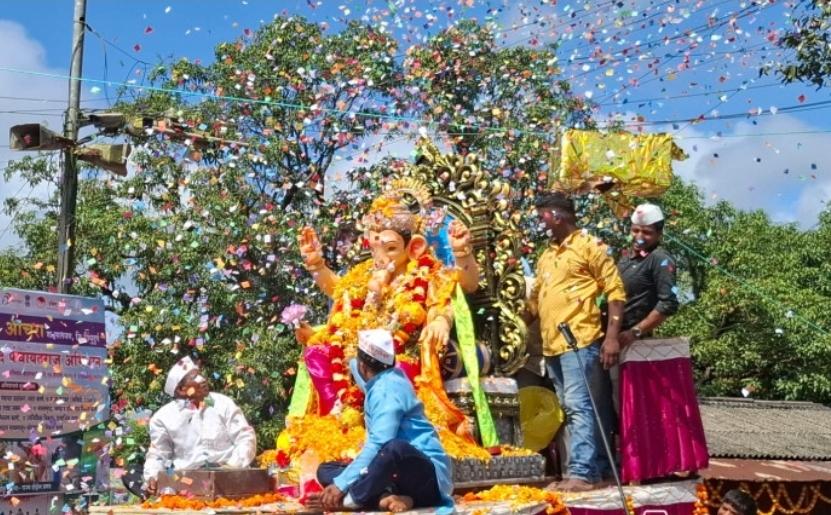 You are currently viewing रामेश्वर संस्थानच्या गणरायाला भक्तिभावात निरोप