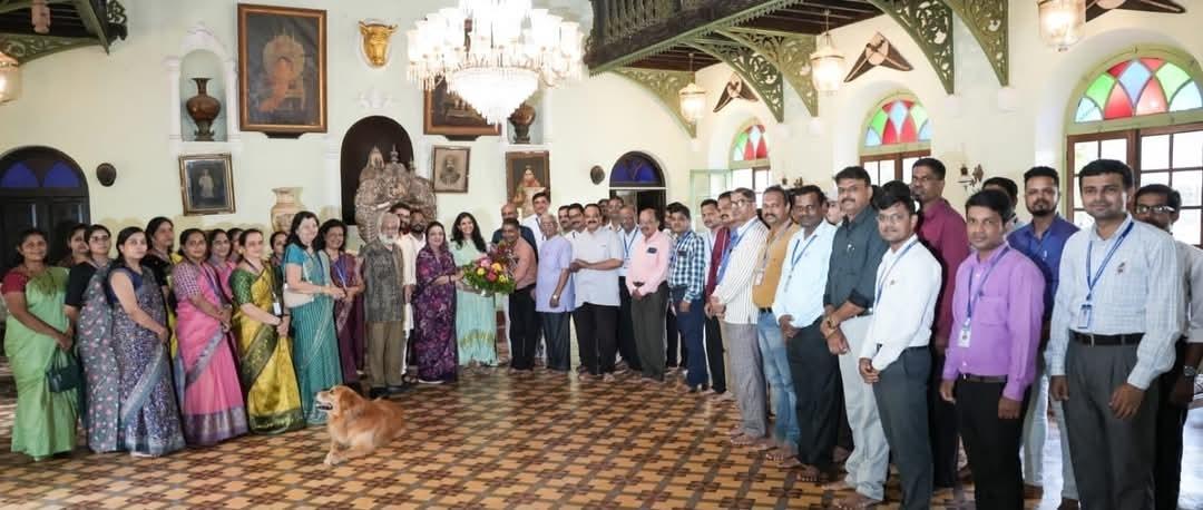 You are currently viewing सावंतवाडीच्या गंजिफा कलेचा राष्ट्रीय सन्मान!