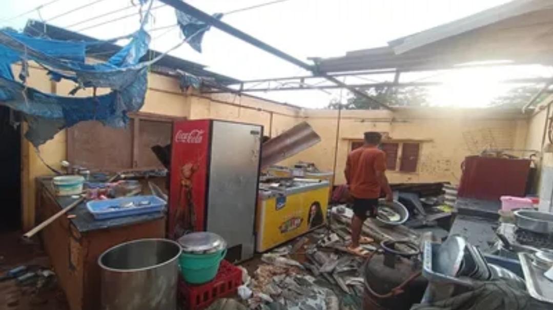 You are currently viewing कँटीनमध्ये स्फोटाने उडाला आगीचा भडका;