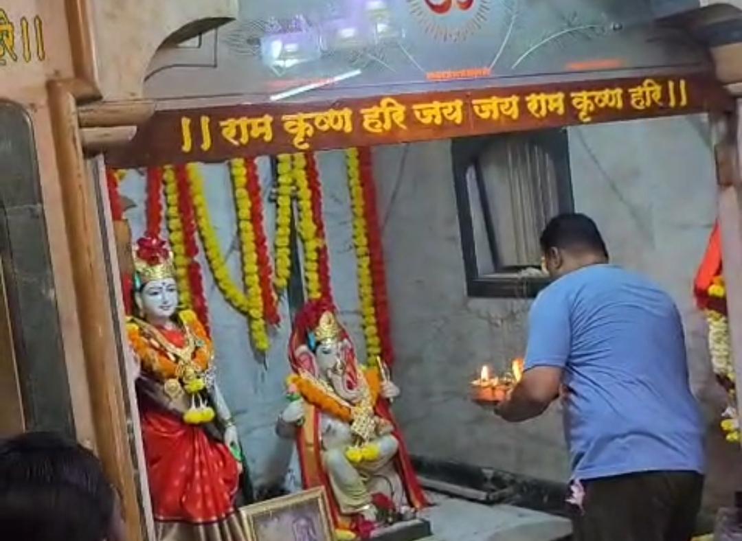 You are currently viewing रमा एकादशीनिमित्त श्री राधाकृष्ण मंदिरात भक्तिभावाने आरती, हरिपाठ आणि प्रसाद वितरण