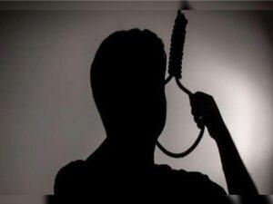 Read more about the article वर्दे येथे तरुणाची गळफास घेत आत्महत्या