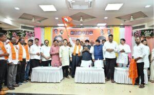 Read more about the article राजकीय समीकरणात उलथापालथ — हेमंत (काका) कुडाळकरांचा शिवसेनेत शक्तीप्रवेश