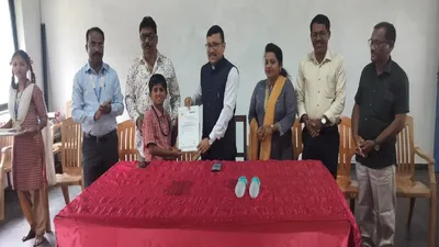 You are currently viewing सावंतवाडी तालुक्यात ‘शाळा तिथे दाखले’ उपक्रम यशस्वी — आता ‘कॉलेज तेथे दाखला’ उपक्रम राबविणार