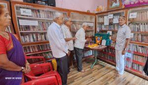 Read more about the article वस्त्रहरणकार कै.गंगाराम गवाणकर यांना आचरेत विविध संस्थांकडून श्रद्धांजली