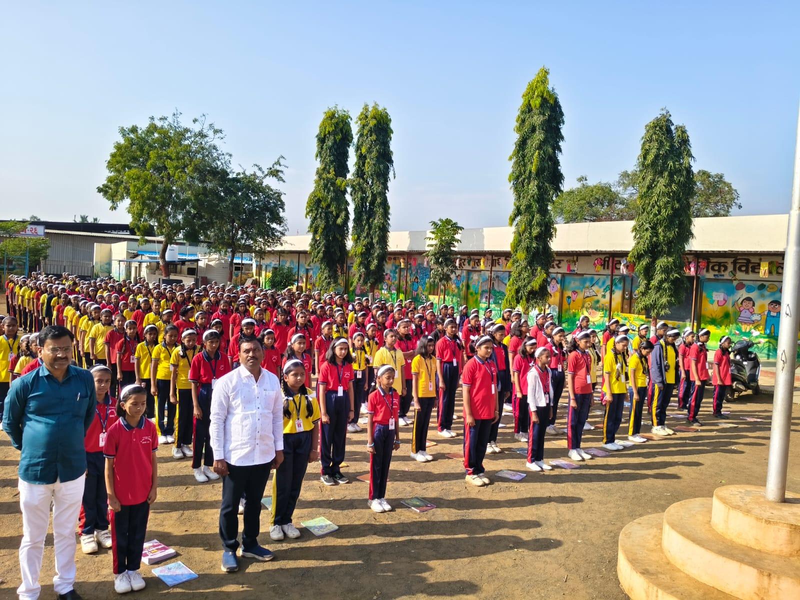 You are currently viewing टागोर शिक्षण संस्थेत ‘वंदे मातरम्’ गीताचा भव्य कार्यक्रम उत्साहात संपन्न